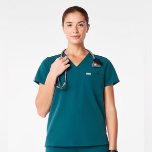 Figs Catarina Caribbean Blue One-Pocket Scrub Top Women’s